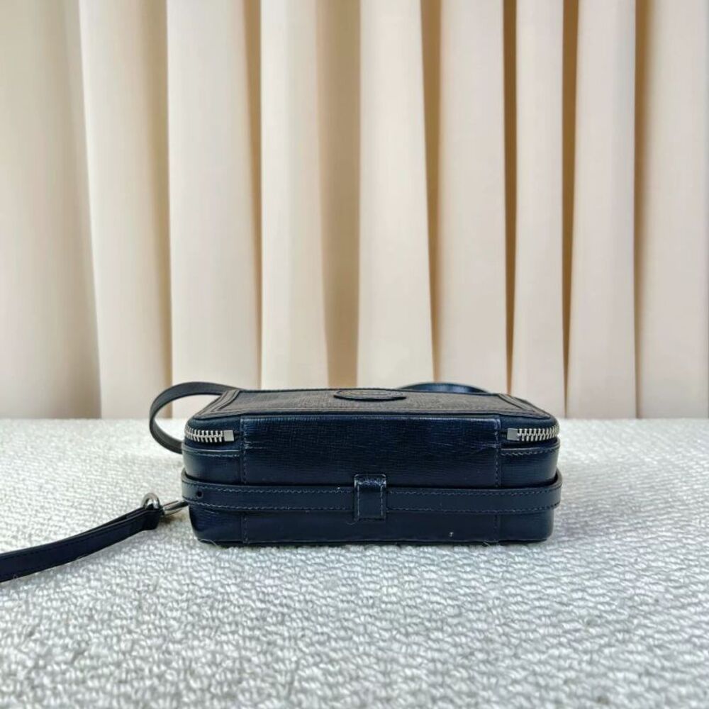 Gucci Women Pre-Loved Bag Very Good Condition - Picture 4 of 4